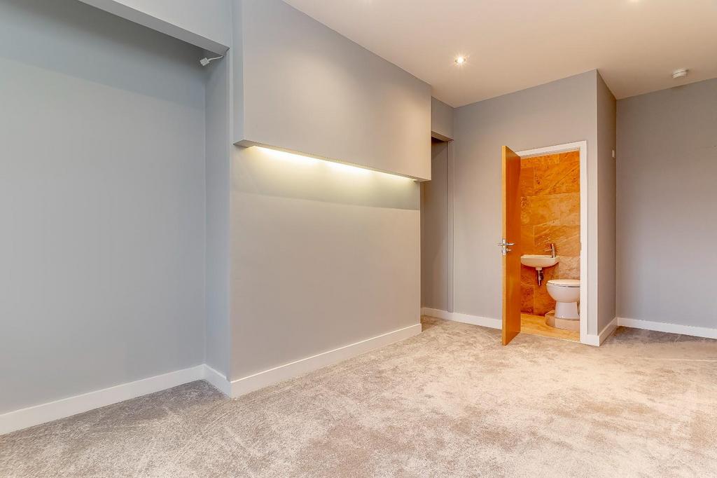 Master Bedroom - A.jpg