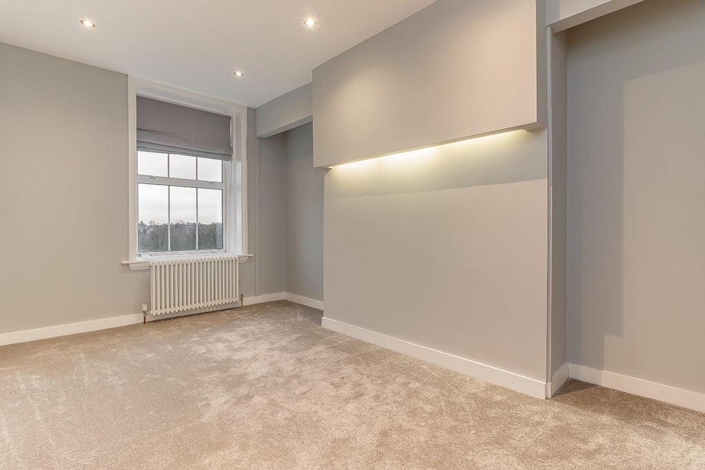 Master Bedroom - B.jpg