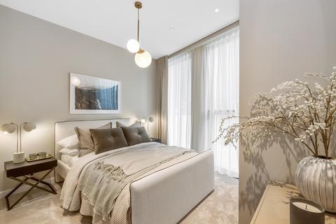 3 bedroom apartment to rent, One Thames City, London, SW8
