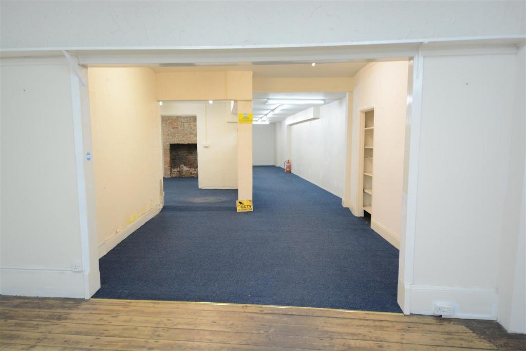 7th Shop i.JPG