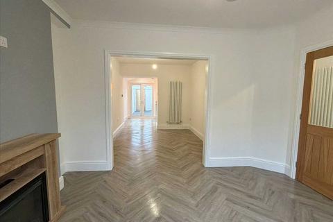 3 bedroom end of terrace house for sale, Pentre CF41