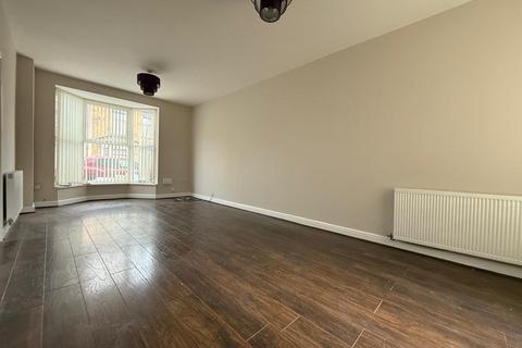 3 bedroom terraced house to rent, Mersey Street, Hull