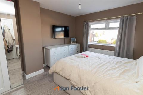3 bedroom semi-detached house for sale, Broomley Walk, Newcastle Upon Tyne