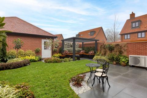 4 bedroom detached house for sale, Off Graves Paddock, Arlesey SG15