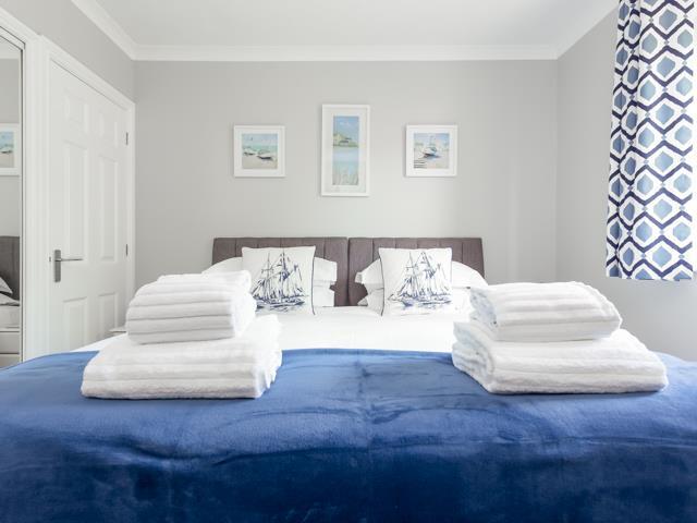 74 Cat - Main Bed - CFP 4.jpg