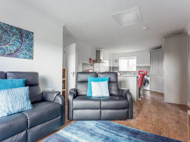 74 Catalina Drive-6 640 X 480.jpg