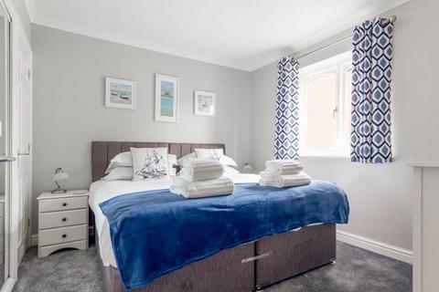 2 bedroom apartment to rent, Catalina Drive, Poole