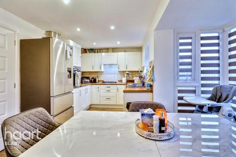 Windlass Drive, Wigston