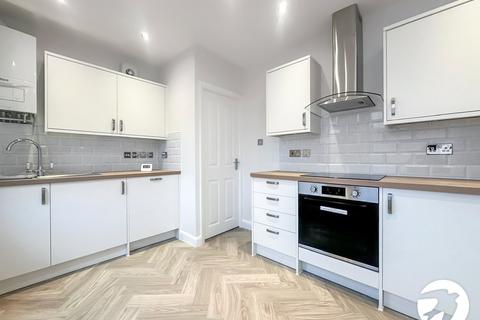 3 bedroom semi-detached house to rent, Yorkland Avenue, Welling, Kent, DA16