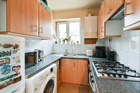 2 bedroom flat for sale, Tooting Grove, Tooting, London, SW17