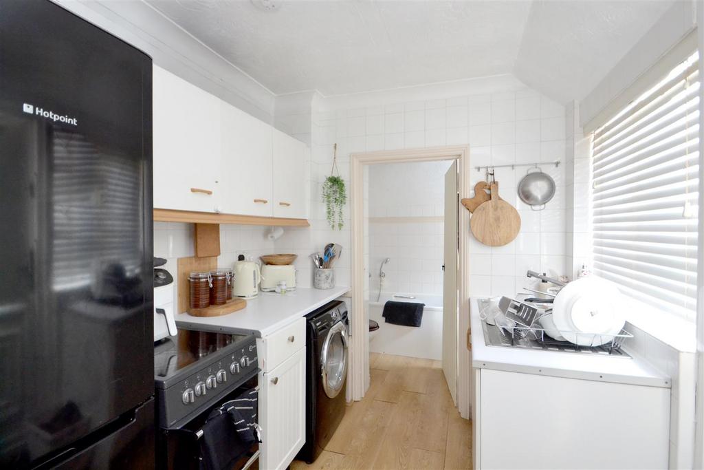 Kitchen.JPG
