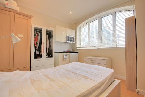 Studio to rent, Abbey Hall, Reading RG1