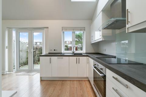 4 bedroom terraced house for sale, Stoneleigh Avenue, Worcester Park