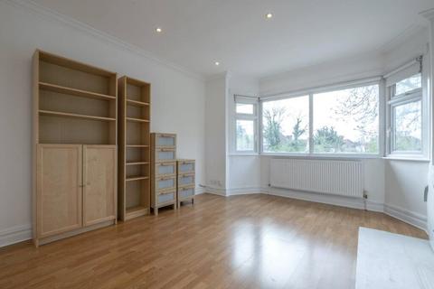 2 bedroom apartment to rent, Finchley Road, London, NW11