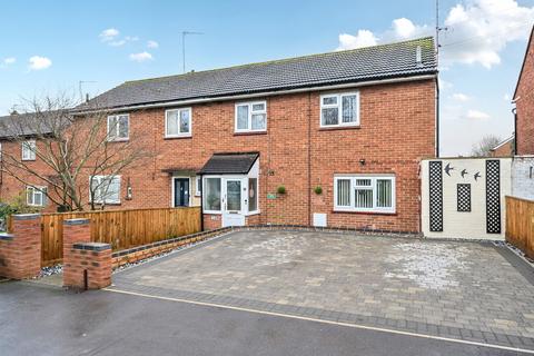 3 bedroom semi-detached house for sale, Devereux Place, Aylesbury HP19