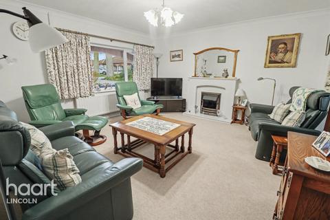 4 bedroom detached bungalow for sale, Redcote Drive, Lincoln