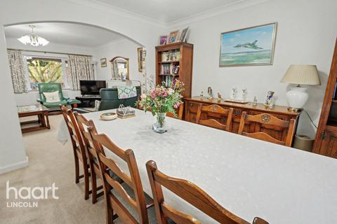 4 bedroom detached bungalow for sale, Redcote Drive, Lincoln