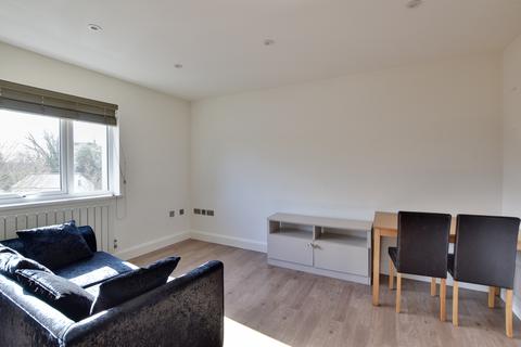 2 bedroom flat to rent, Pield Heath Road, Uxbridge, UB8