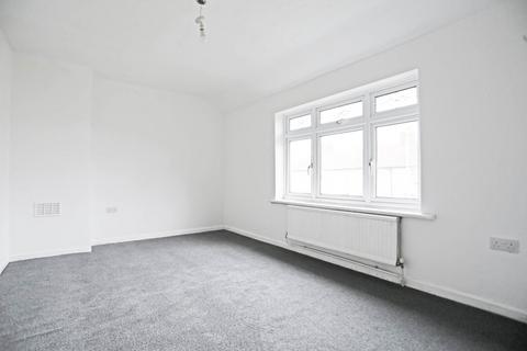 2 bedroom terraced house to rent, Rogers Garden, Dagenham, RM10
