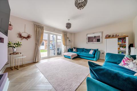 4 bedroom semi-detached house for sale, Hammersley Drive, Ash, Aldershot, GU12