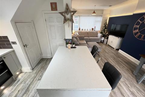 3 bedroom semi-detached house for sale, Barnsdale Avenue, Thingwall, Wirral