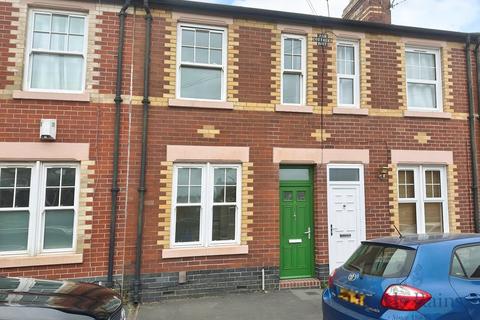 2 bedroom terraced house to rent, Nash Street, Staffordshire ST5