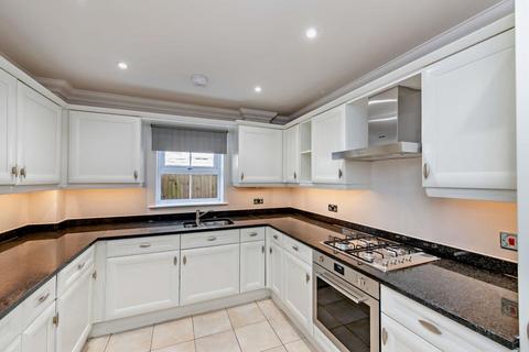2 bedroom apartment to rent, Ducks Hill Road, Northwood HA6
