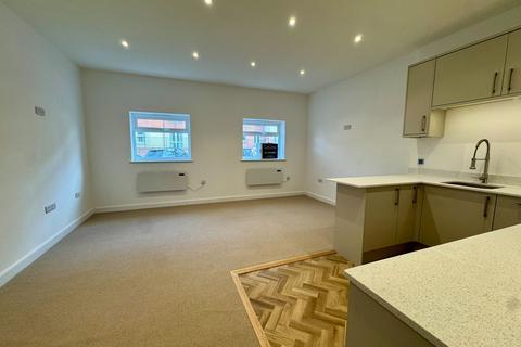 1 bedroom apartment for sale, Station Road, Edenbridge