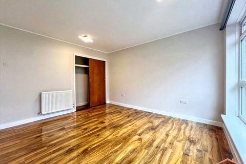 2 bedroom apartment to rent, South Meadows Park Lane, Wembley