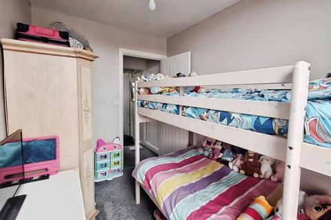 2 bedroom terraced house for sale, Annie Street, West Yorkshire WF1