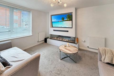 undefined, Alwoodley Close, Stanford-le-hope SS17