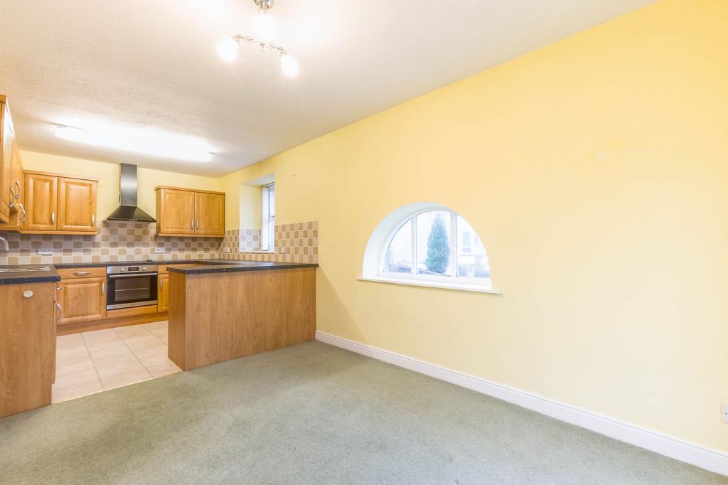 Kitchen / dining area