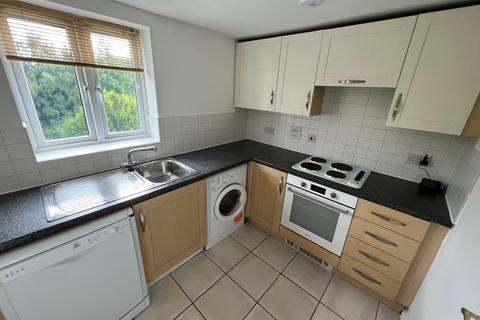 2 bedroom apartment to rent, Padstow Road, Churchward