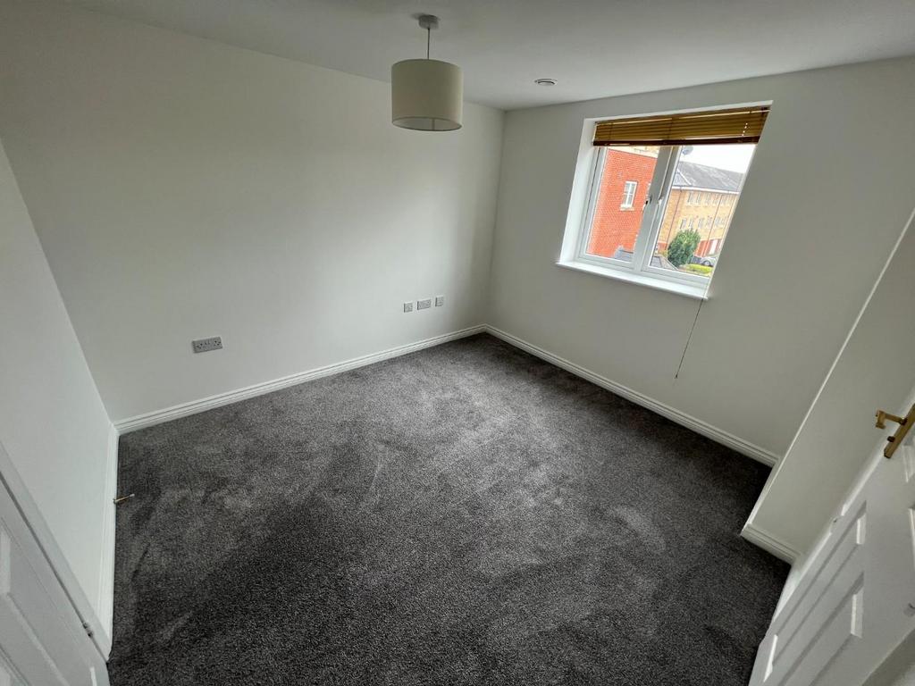 Bedroom 1.jpeg