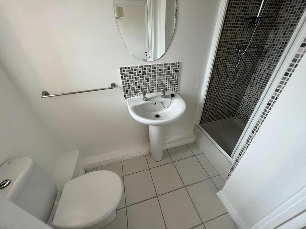 Ensuite.jpeg