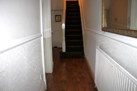 4 bedroom terraced house for sale, Park Avenue, Old Trafford, Manchester. M16 9PW