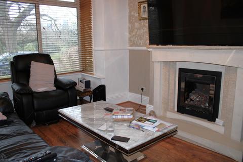 4 bedroom terraced house for sale, Park Avenue, Old Trafford, Manchester. M16 9PW