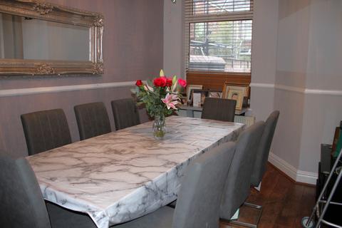 4 bedroom terraced house for sale, Park Avenue, Old Trafford, Manchester. M16 9PW