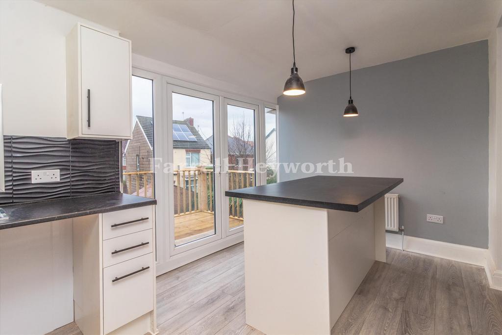 Kitchen image 2