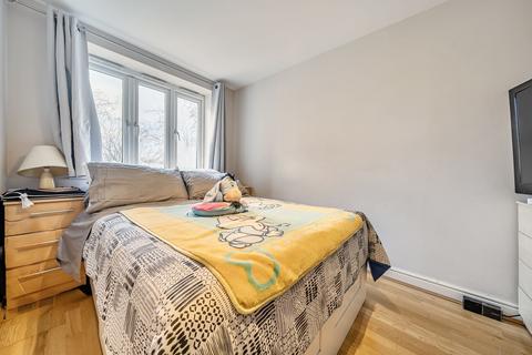 2 bedroom flat for sale, Lower Road, London, SE16