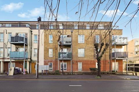 2 bedroom flat for sale, Canterbury Road, Croydon, CR0