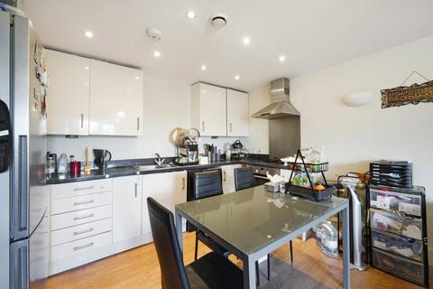 2 bedroom flat for sale, Canterbury Road, Croydon, CR0