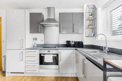 2 bedroom apartment for sale, Cherrydown East, Basildon, Essex, SS16 5GQ