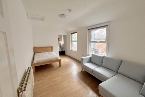 Studio to rent, 17 Portland Street, Aberystwyth, Ceredigion