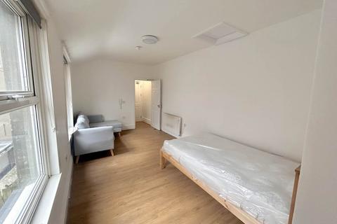Studio to rent, 17 Portland Street, Aberystwyth, Ceredigion