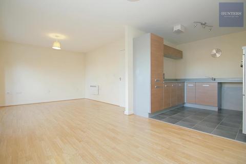 2 bedroom flat for sale, Broadlands Gardens, Pudsey