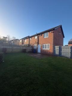 3 bedroom semi-detached house to rent, Stuart Court, Newcastle upon Tyne NE3
