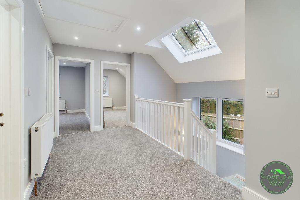 16 upstairs landing.png