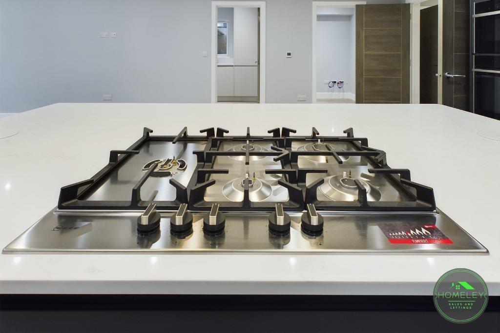 9 kitchen.png