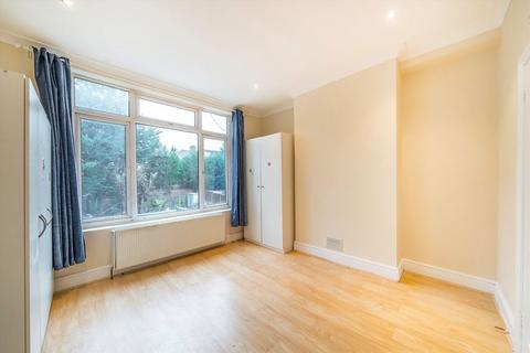2 bedroom flat to rent, Hurstwood Road, London NW11